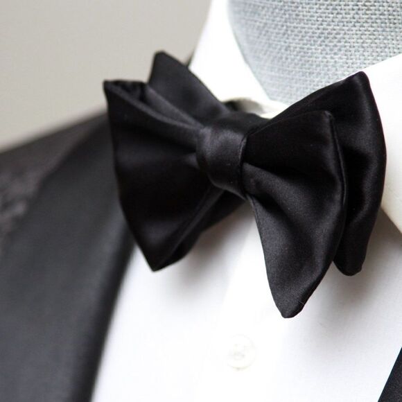 Men's bow‎ tie 100%Silk Charmeuse Black Self tied Bow tie Small AD2023 - Picture 12 of 15